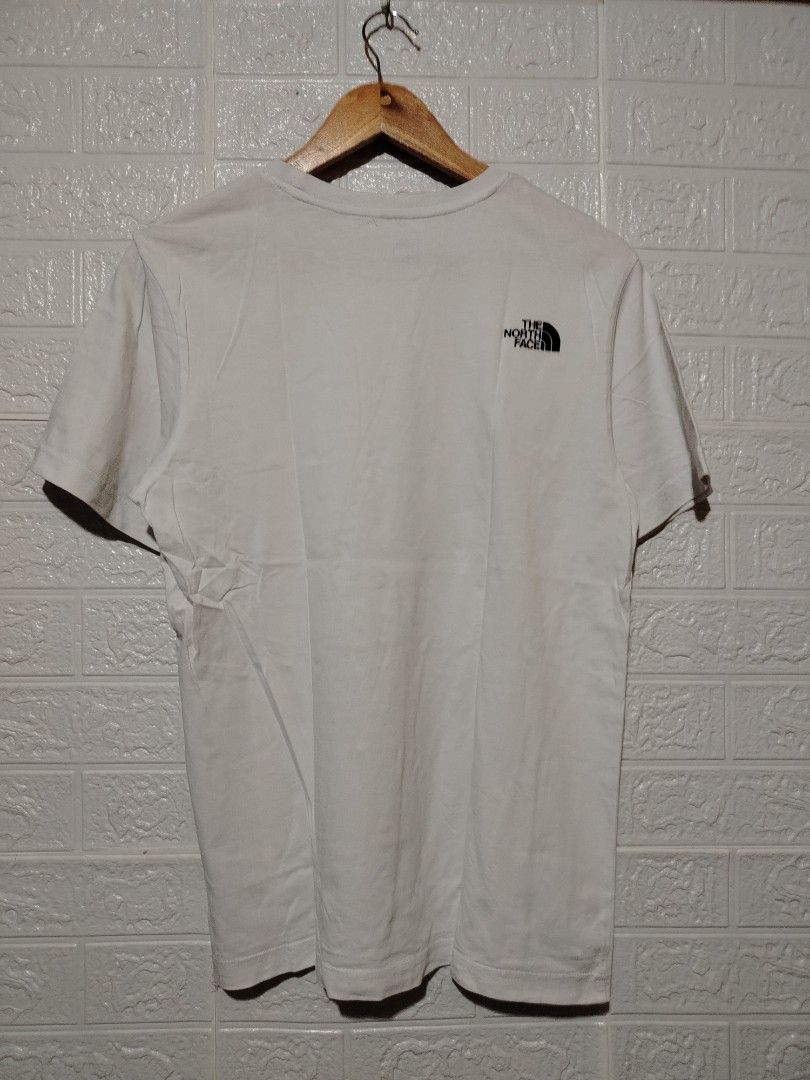 The north face (Category: Tshirts & Polo Shirts ) located in Victoria. Submitted by 2017thrifter (Listing ID 1460720818, Image 3). Description: Details on Pic Mindoro loc Can ship nationwide.