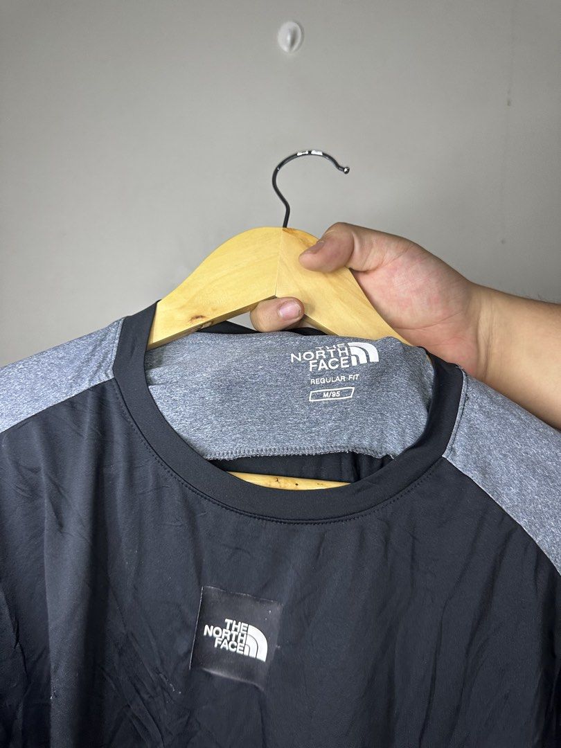 THE NORTH FACE (Category: Tshirts & Polo Shirts ) located in Molave. Submitted by thriftmate13 (Listing ID 1460798231, Image 3). Description: .