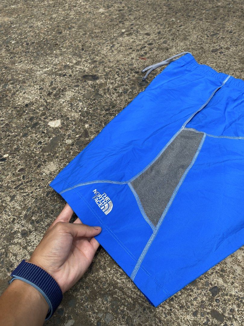 The North Face Men’s Dri-Fit Short (Category: Shorts) located in Manila. Submitted by kongkongthriftofficial01 (Listing ID 1460783475, Image 3). Description: -Good as new -Ready to use -Colorway: Blue -Dimension & Sizes W34-38 L19 Size XL on tag .