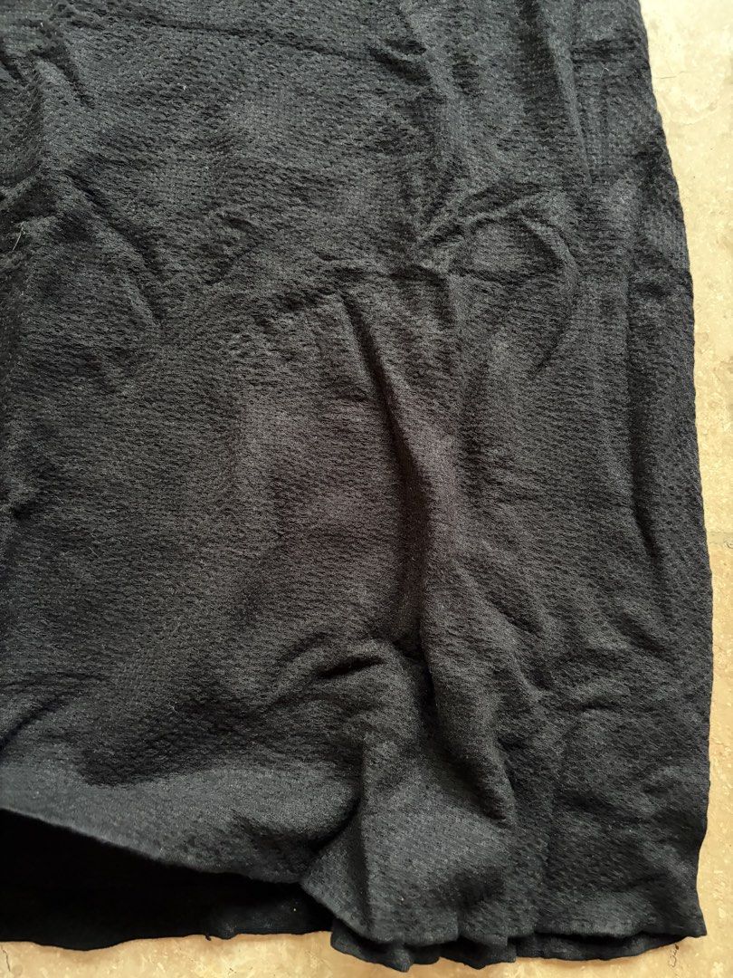 Theory Black Textured Mini Dress (Category: Dresses) located in Quezon City. Submitted by tidyup.lara (Listing ID 1460889172, Image 2). Description: Size S Shoulder 13.5” Bust 32” Waist 31” Length 35” Condition 8/10: used but in good condition .