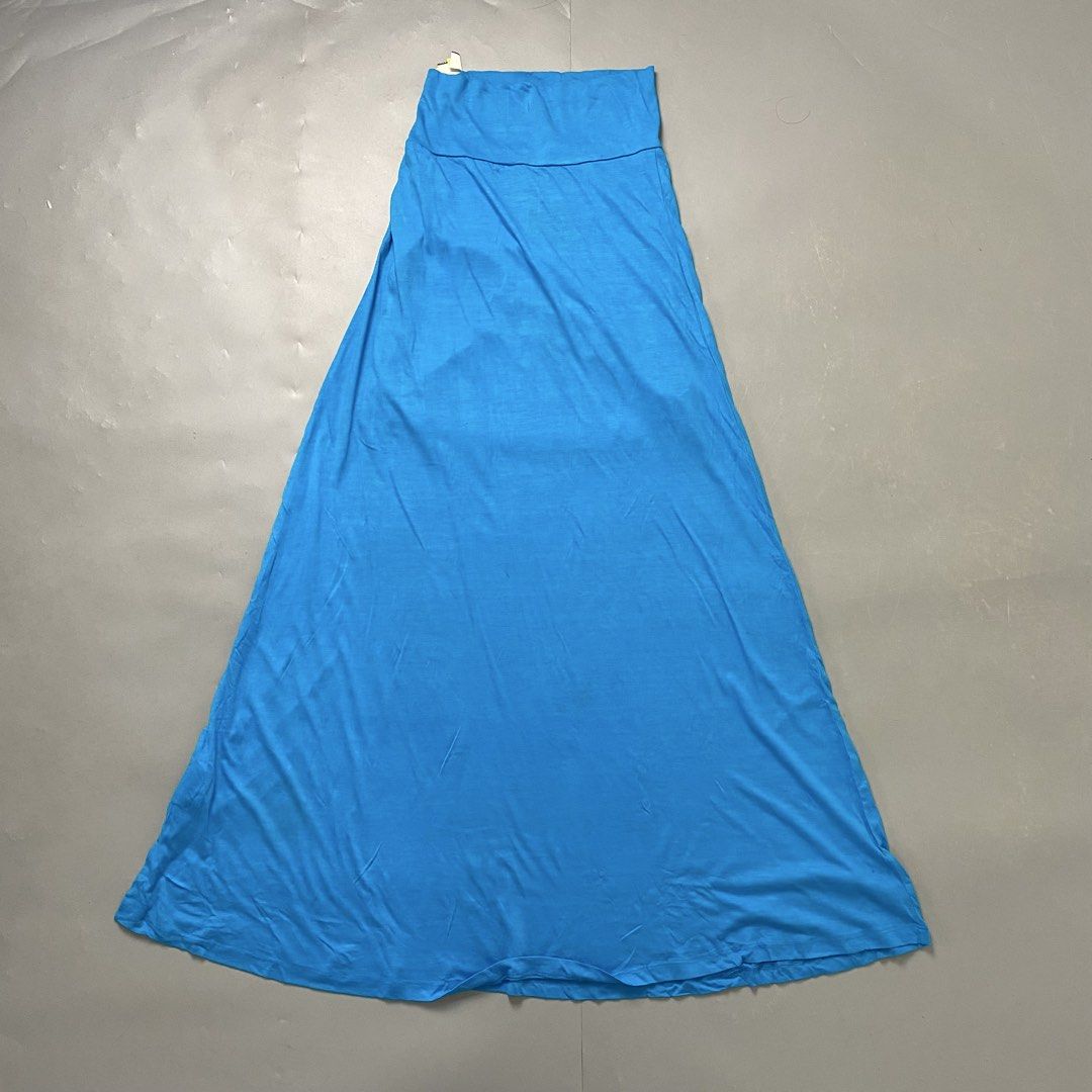 Threads 4 Thought 🌸 | Teal High Waisted Maxi Skirt (Category: Skirts) located in Bulacan. Submitted by orc.ph (Listing ID 1460809236, Image 1). Description: Threads 4 Thought 🌸 | Teal High Waisted Maxi Skirt Material Used: Cotton - Teal - High Waist - Maxi Skirt - A Line Skirt - Flared - Casual - Semi Formal - Formal ‎-Size: M-L ‎-Waistline: 26-30" ‎-Length: 42" ‎Pristined Condition. No Visible Flaws ‎ No Issue At All ‎ ‎ ‎⚠️Note: For Inspo lan