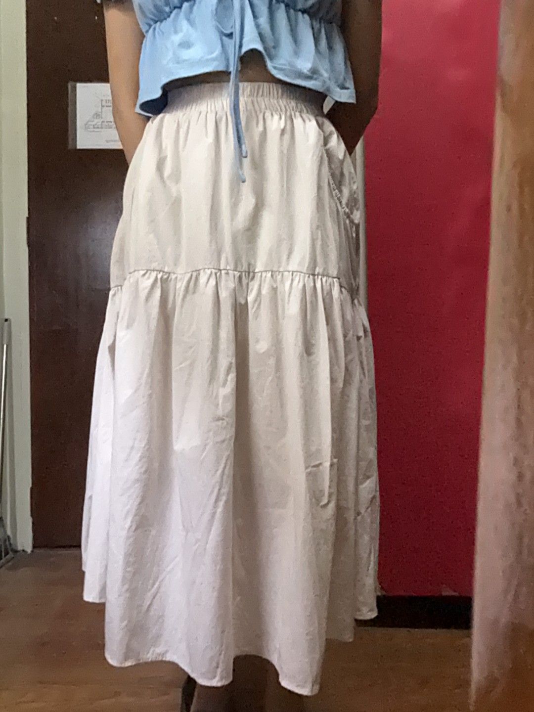 White Maxi Skirt: S-M (free sf) (Category: Skirts) located in Baguio. Submitted by kayeciruja88630 (Listing ID 1460734150, Image 2). Description: FREE SHIPPING!! - Chic tiered long skirt - Comfortable elastic waistband with adjustable drawstring - Convenient side pockets - Waist: 22 inches (stretchable) - Length: 27.5 inches - Ideal for everyday casual wear Meetup: Baguio MOD: J&T MOP: Gcash.