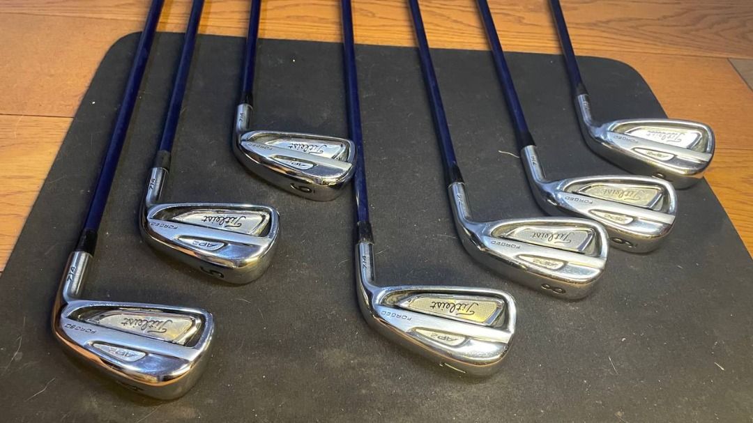 Titleist Golf Set complete (Category: Golf) located in Quezon City. Submitted by RDRE_XP (Listing ID 1460865609, Image 1). Description: IRONS (7 pcs): Titleist AP2 - 714 4-PW Graphite Shaft Fujikura Tour Carry – Regular Flex DRIVER: Titleist 909 D2 – 10.5° Diamana Shaft - Regular Flex 3 WOOD: Titleist 980F - 15° 5 WOOD: Titleist 904F - 19° WEDGES: Titleist Dynamic Gold Shaft – Regular Flex 50°/ 54°/ 58° PUTTER: Ping – Zing G2i black dot BAG + Wat