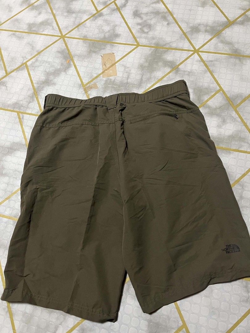 TNF The northface Short (Category: Shorts) located in General Trias. Submitted by hungariancheesecake (Listing ID 1460800431, Image 3). Description: large 34-36 22 length.