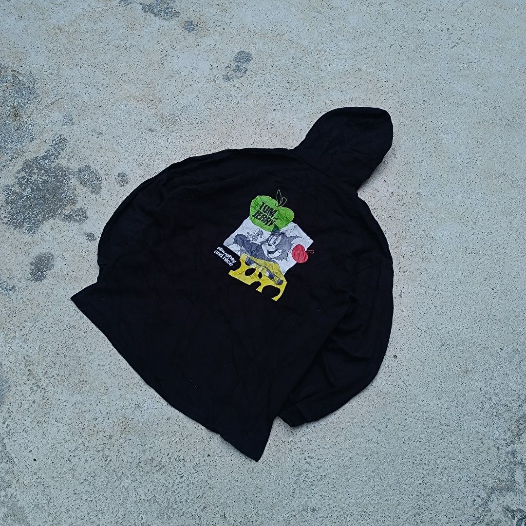 Tom & Jerry Graphic Hoodie (Category: Hoodies) located in Ozamiz City. Submitted by tby_thrfts (Listing ID 1460835072, Image 2). Description: .