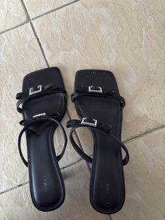 (Category: ) located in . Submitted by preloved7872 (Listing ID 1460825294, Image 1). Description: .
