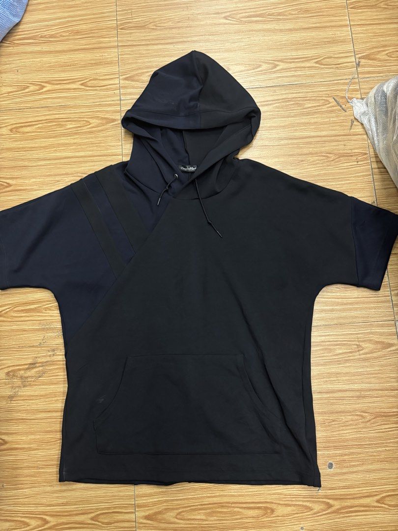 Tornado mart (Category: Hoodies) located in Zamboanga. Submitted by thriftitup0430 (Listing ID 1460842175, Image 1). Description: As new condition 750 only.