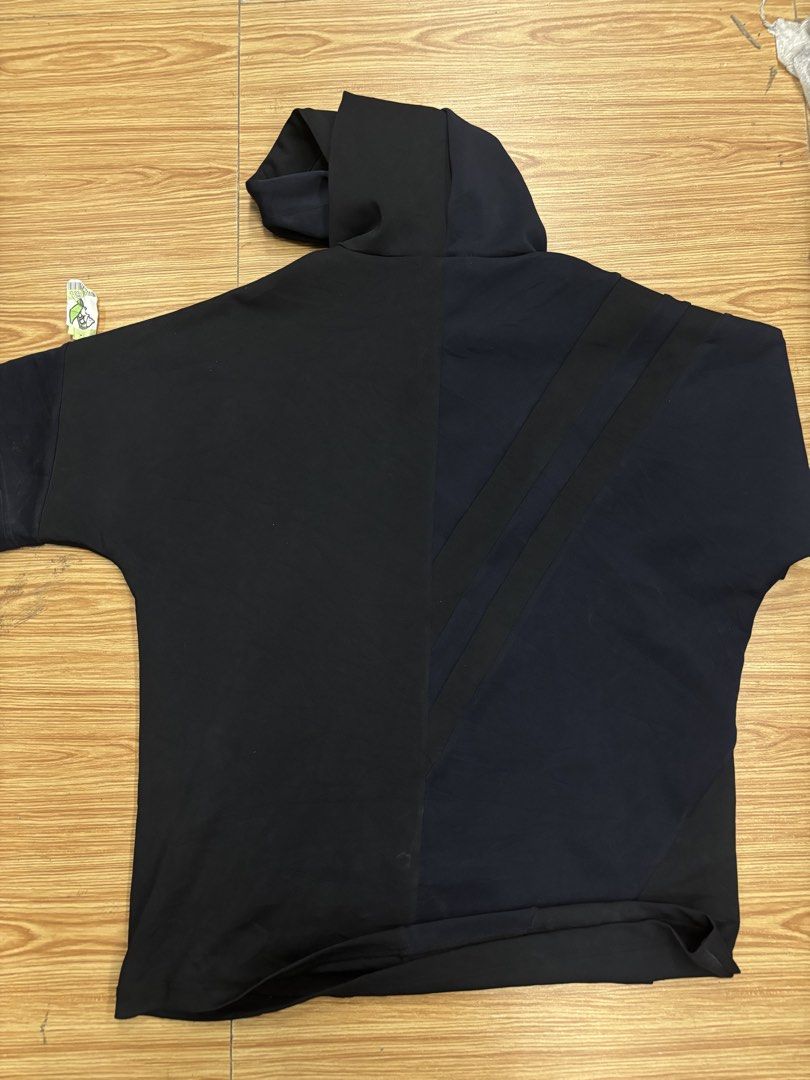 Tornado mart (Category: Hoodies) located in Zamboanga. Submitted by thriftitup0430 (Listing ID 1460842175, Image 2). Description: As new condition 750 only.