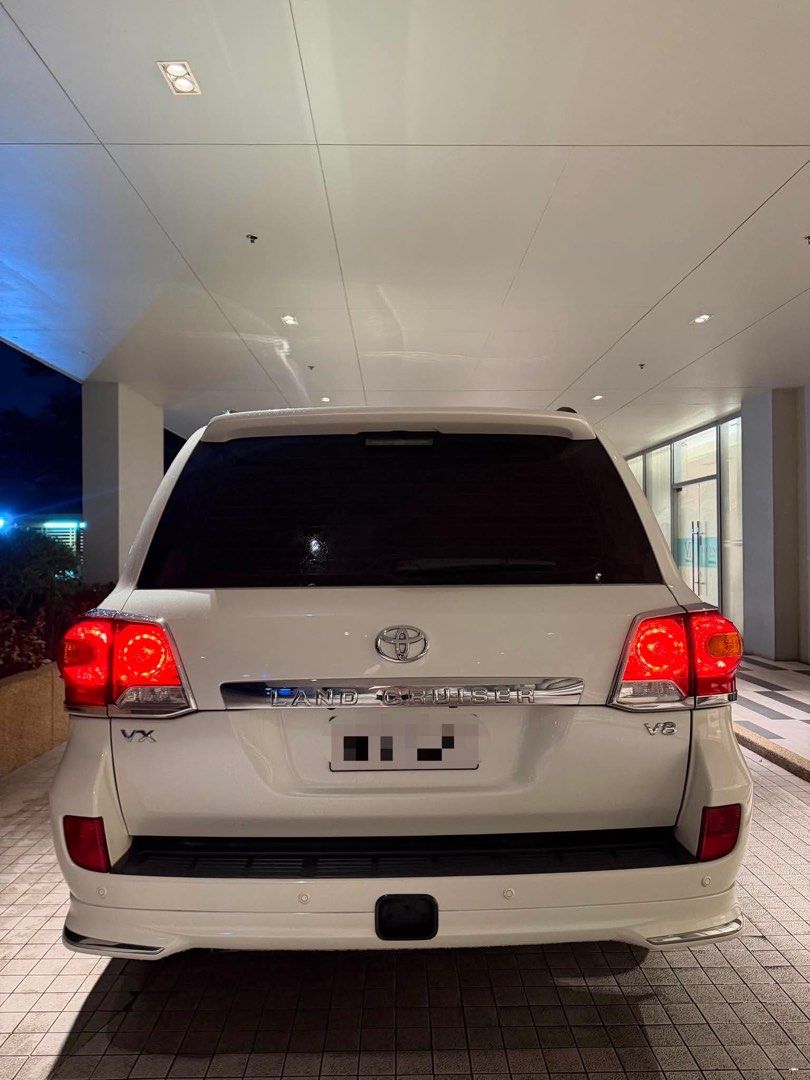 Toyota Lc200 VX Dubai Version Auto (Category: Used Cars) located in Manila. Submitted by nexcarsph (Listing ID 1460728416, Image 2). Description: 2015 Toyota Lc200 VX dubai version - 65k kms - complete keys and papers - no issues - very fresh - v8 diesel engine 2.8m negotiable for sure buyer.
