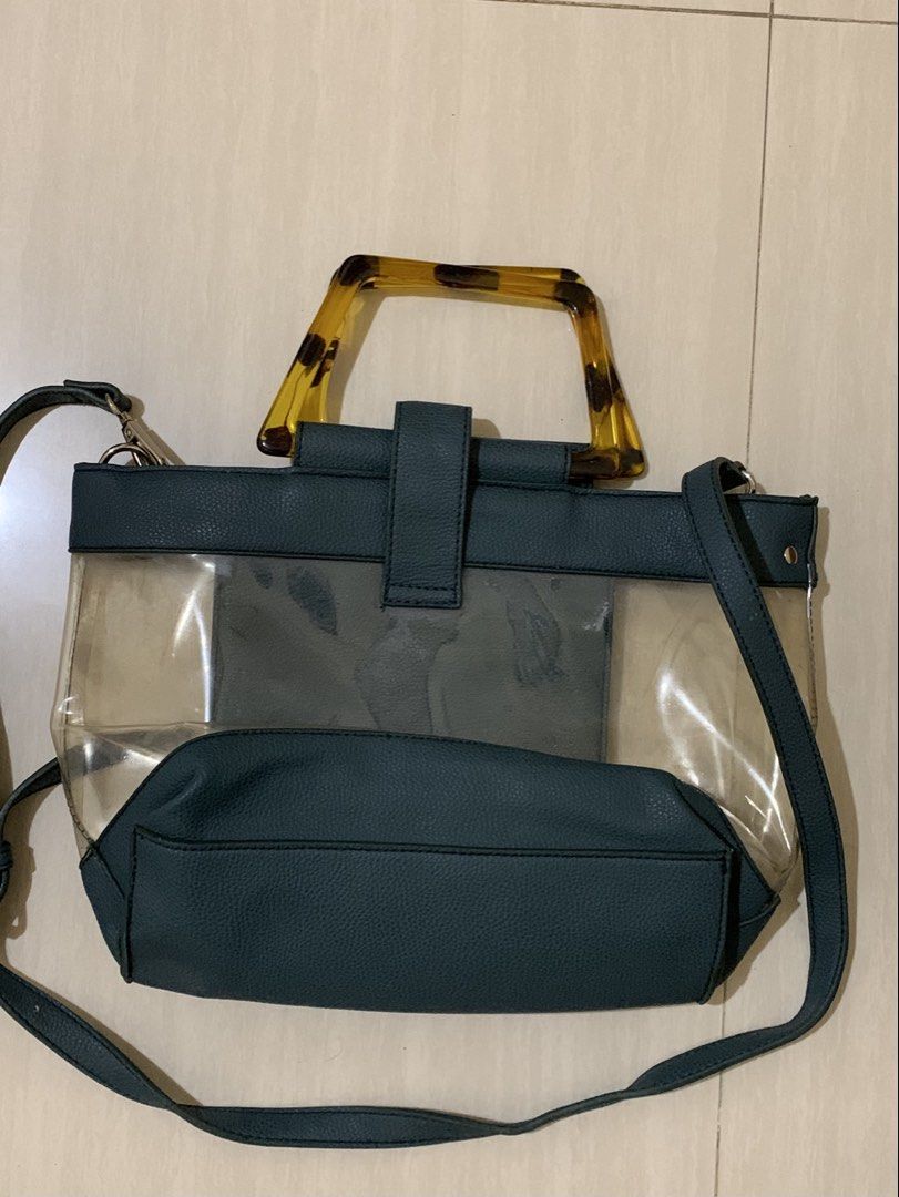 Transparent bag (Category: Shoulder Bags) located in Calamba. Submitted by wear_haus (Listing ID 1460873495, Image 1). Description: .