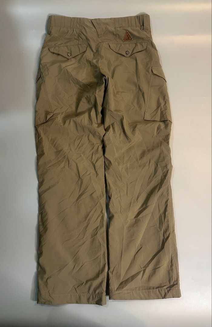 Trek Pants Y2k Vintage AcG (Category: Joggers) located in San Francisco. Submitted by yooodaryl (Listing ID 1460917393, Image 3). Description: Nike ACG Vintage Y2K W 29-31 L 39 Tight 13 Leg Open 8 📥Dm sa may Gusto🙏.