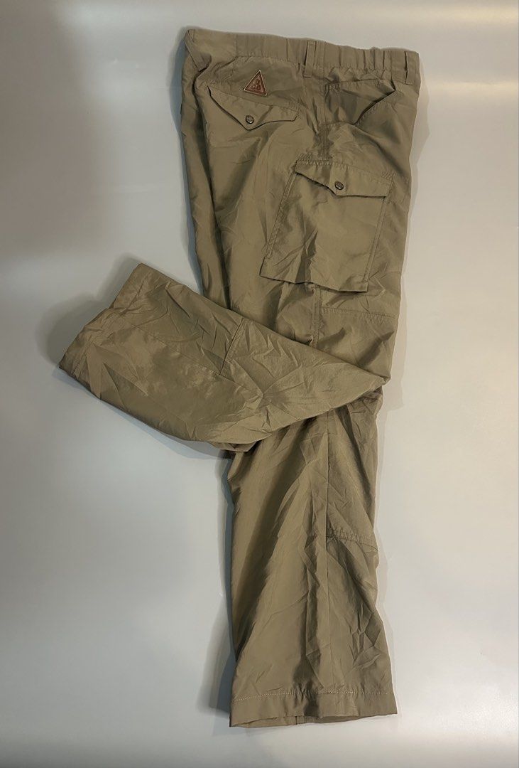 Trek Pants Y2k Vintage AcG (Category: Joggers) located in San Francisco. Submitted by yooodaryl (Listing ID 1460917393, Image 1). Description: Nike ACG Vintage Y2K W 29-31 L 39 Tight 13 Leg Open 8 📥Dm sa may Gusto🙏.