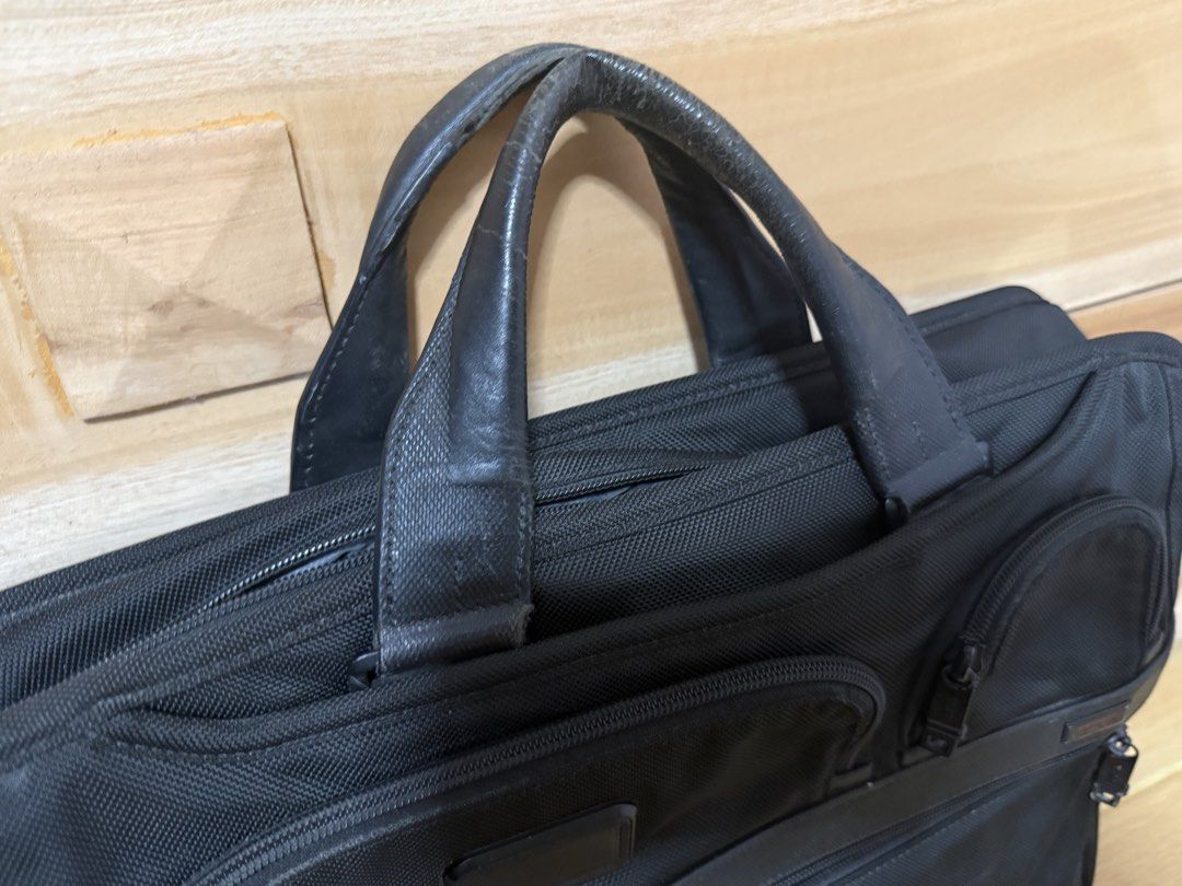 Tumi Alpha 2 organizer Laptop Briefcase (Category: Laptop Bags & Sleeves) located in Calamba. Submitted by japanitems18 (Listing ID 1460767877, Image 2). Description: .