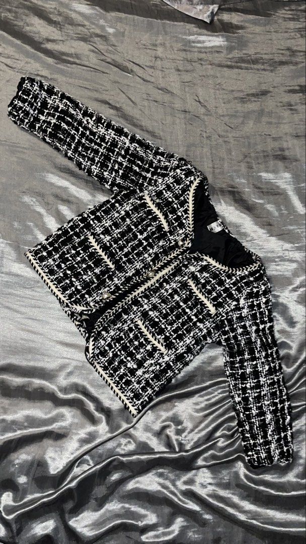 Tweed Jacket 1-2yo (Category: Babies & Kids Fashion) located in Malolos. Submitted by aldabamylsie12 (Listing ID 1460801809, Image 1). Description: .