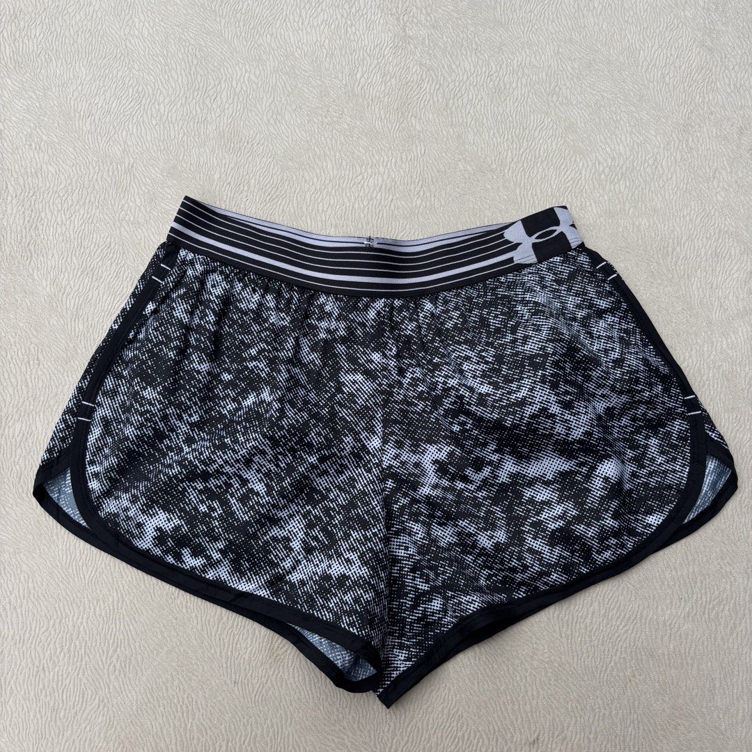 Under Armour Running Shorts (Category: Shorts) located in Baybay. Submitted by thrift.ed2023 (Listing ID 1460719209, Image 1). Description: Under Armour Running Shorts 24” to 30” Waistline Stretchable No Issue Need Wash Good as New.