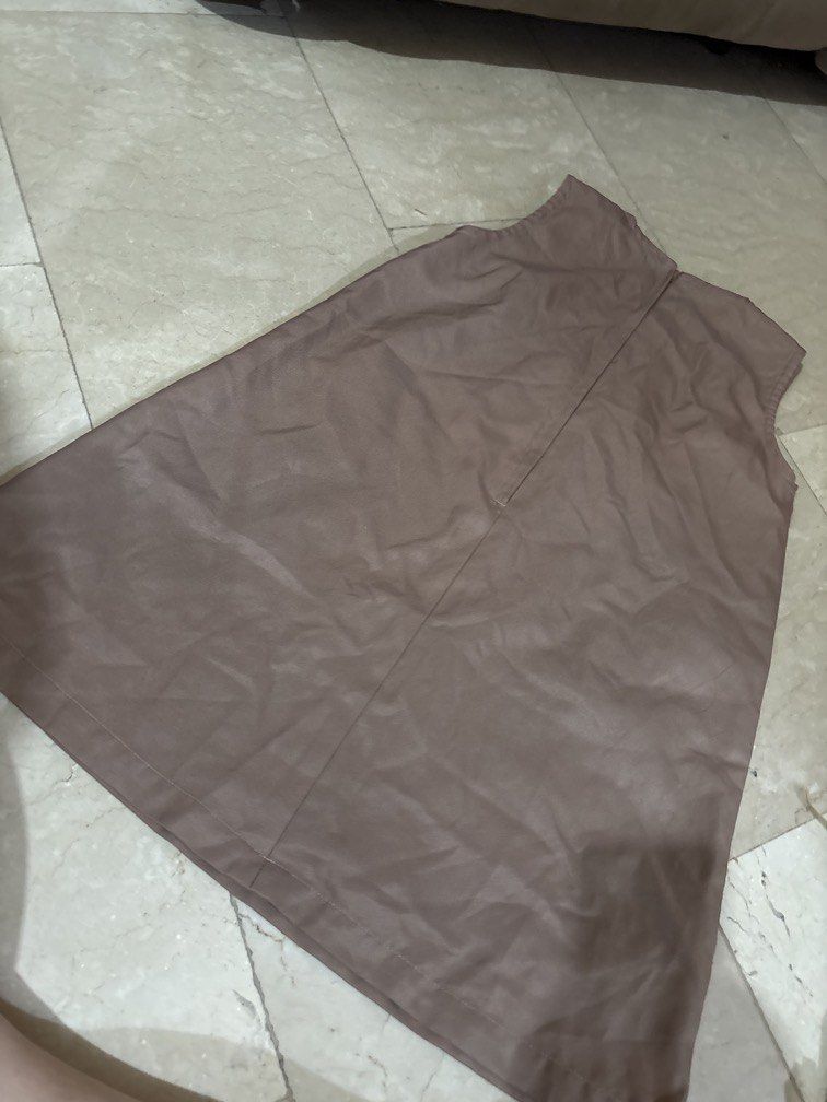 Uniform size 16 (Category: Babies & Kids Fashion) located in Manila. Submitted by vintageaccessories (Listing ID 1460797935, Image 3). Description: .