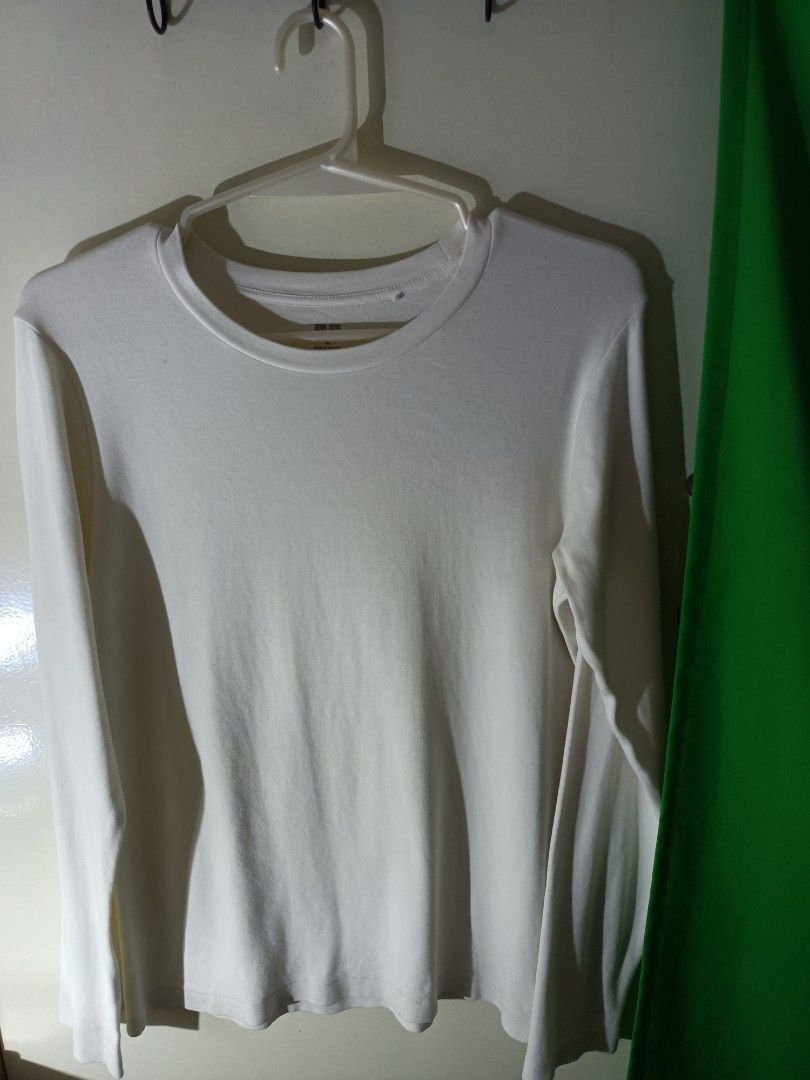 UNIQLO assorted (Category: Activewear) located in Manila. Submitted by ilovesupersale (Listing ID 1460759000, Image 2). Description: UNIQLO ASSORTED MEN AND WOMEN REQUEST FOR EACH PRICING GCASH PAYMENTS SCHEDULED PICKUP AUTHENTIC UNIQLO BRAND .