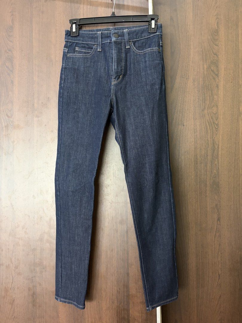 Uniqlo dark denim (Category: Jeans) located in Manila. Submitted by thebookclubz (Listing ID 1460734690, Image 1). Description: .