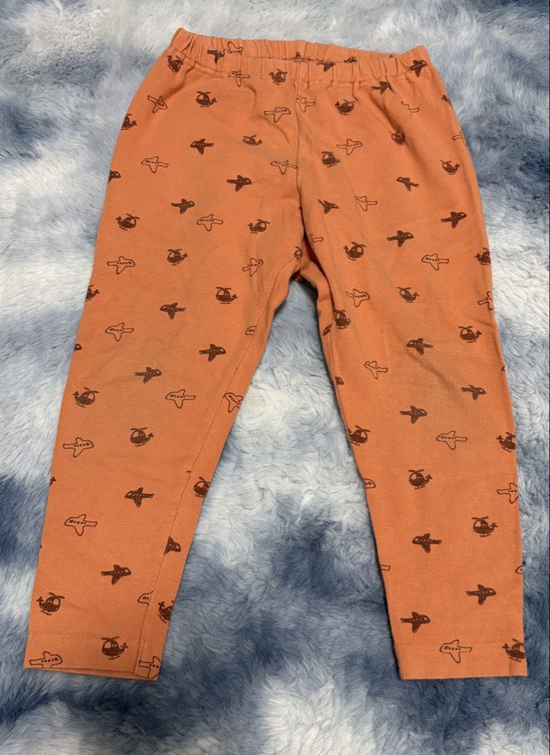 Uniqlo pajama (Category: Babies & Kids Fashion) located in Quezon City. Submitted by hiimanewbuyerhere (Listing ID 1460860459, Image 1). Description: Size 100.