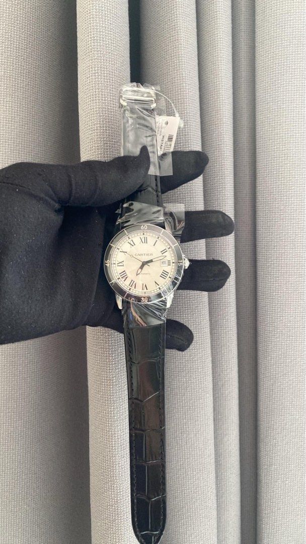 Unisex watch (Category: Men's Watches) located in Manila. Submitted by rheamaeaqu05152 (Listing ID 1460744859, Image 2). Description: Actual Photo Onhand Stocks Autoamtic movement ⌚️⌚️⌚️.