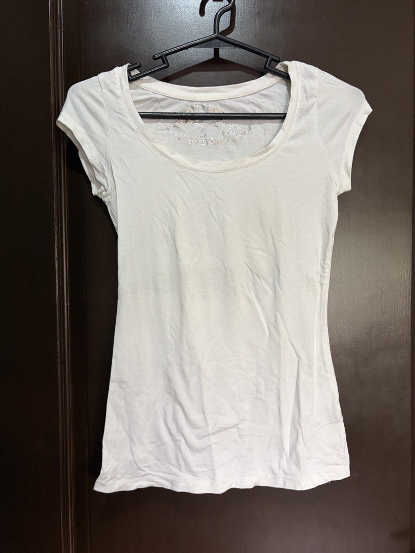 USA white shirt (Category: Blouses) located in Manila. Submitted by urbanwear (Listing ID 1460765156, Image 1). Description: .