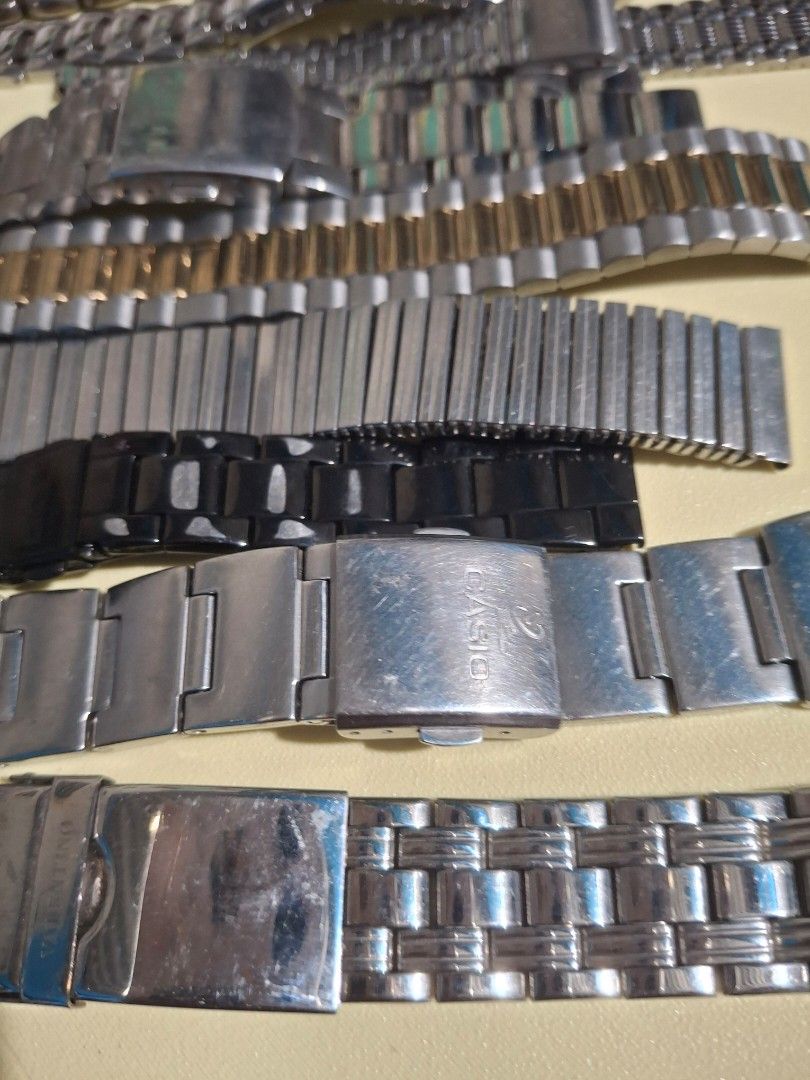 Used watch straps from different brands (Category: Luxury Watches) located in Rizal. Submitted by emskititay (Listing ID 1460817450, Image 2). Description: used watch straps from various watches.