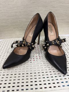 (Category: ) located in . Submitted by nanabearcloset (Listing ID 1460836361, Image 1). Description: .