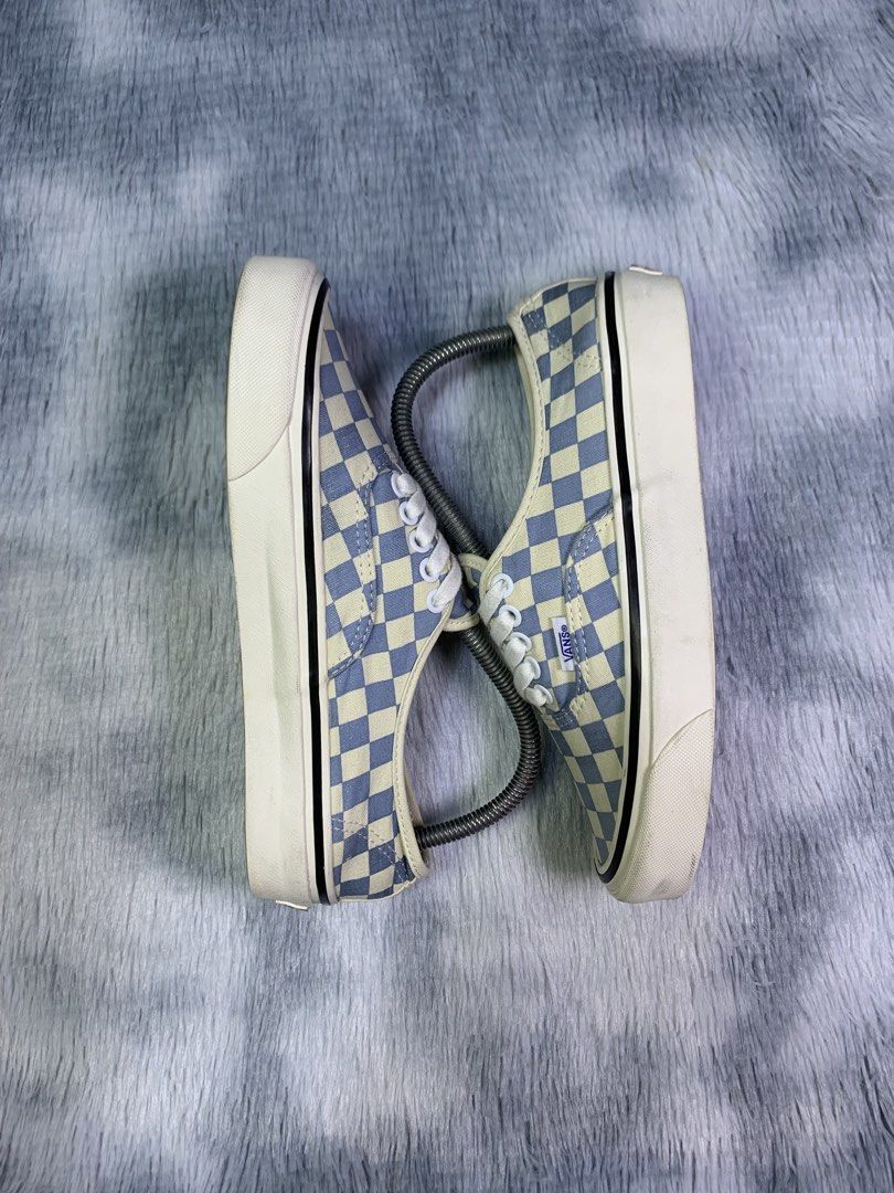 VANS CHECKERBOARD STYLE 44 (Category: Sneakers) located in Quezon City. Submitted by shooz.kartel (Listing ID 1460872871, Image 3). Description: For sale only‼️ VANS CHECKERBOARD STYLE 44 Excellent condition Issue minimal sign of usage only Size 7 mens 8.5 womens 39 euro 25 cm 1450 + sf only Legit/Authentic 💯 Pm for fast transact! 📩 Can do ship nationwide MOP: paymaya, bank transfer or gcash Location: Metro manila.