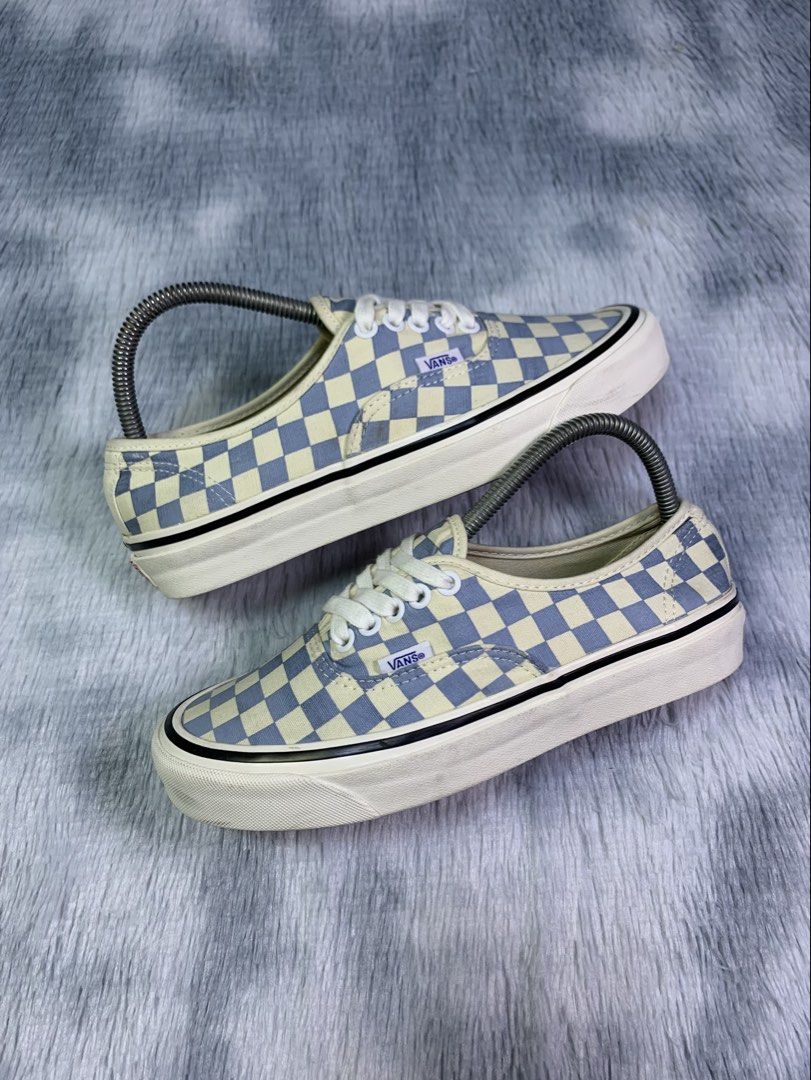 VANS CHECKERBOARD STYLE 44 (Category: Sneakers) located in Quezon City. Submitted by shooz.kartel (Listing ID 1460872871, Image 1). Description: For sale only‼️ VANS CHECKERBOARD STYLE 44 Excellent condition Issue minimal sign of usage only Size 7 mens 8.5 womens 39 euro 25 cm 1450 + sf only Legit/Authentic 💯 Pm for fast transact! 📩 Can do ship nationwide MOP: paymaya, bank transfer or gcash Location: Metro manila.