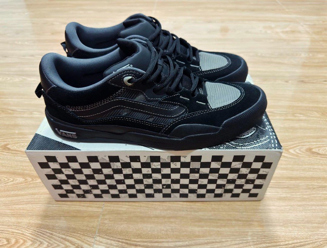 Vans Skate Wayvee 2.0 Black Grey (Category: Sneakers) located in Cebu City. Submitted by rjzlfindscebu.265 (Listing ID 1460719139, Image 1). Description: Vans Skate Wayvee 2.0 Black Grey 🔥 Size: US 11 Mens Condition : As Brand new once use PS : Photo is the actual photo of the pair Complete with Box, SRP: 6,995₱ Selling Price: ₱3,500 Only 100% Authentic We offer moneyback guarantee if proven fake Location: Cebu City No return no exchange policy 