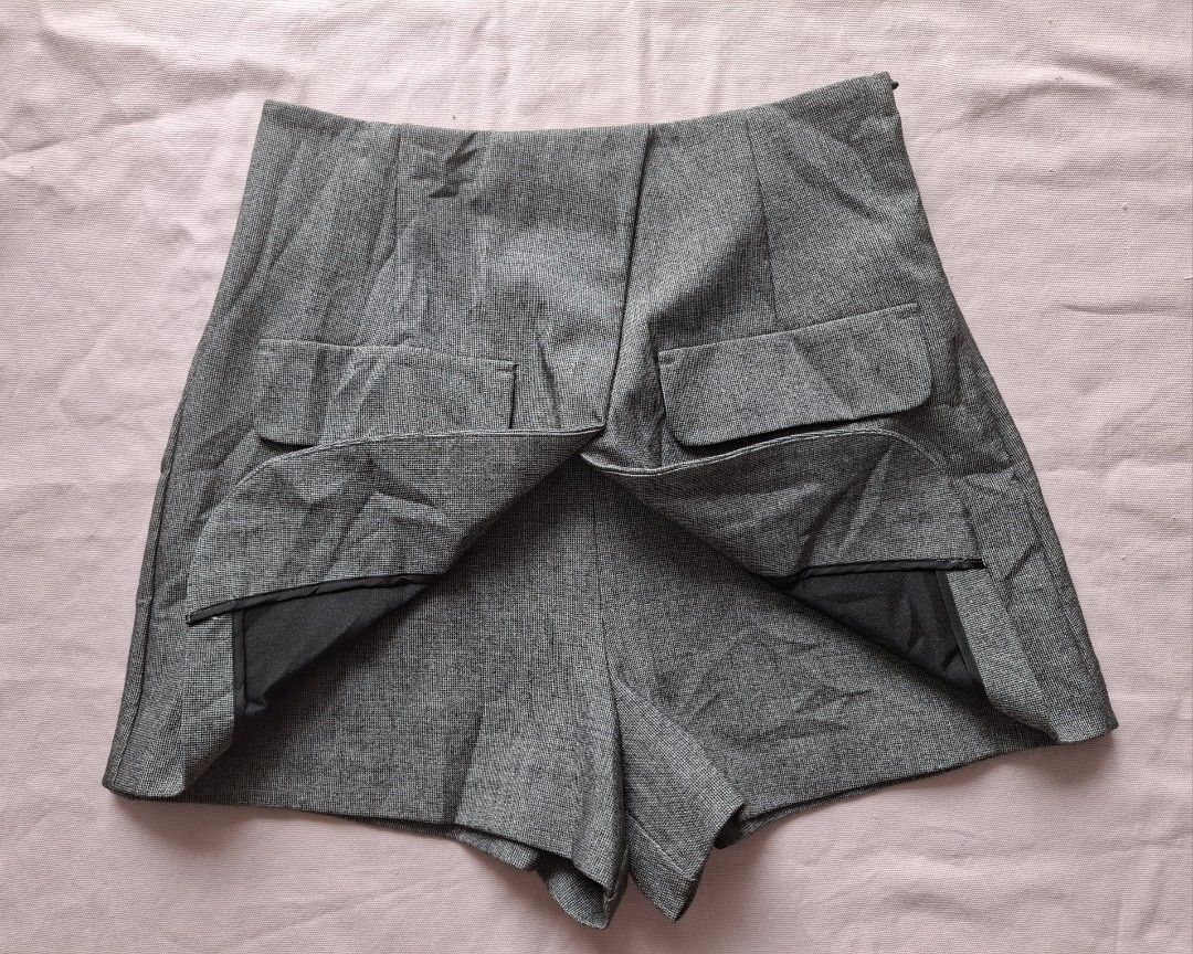 Vera Moda Tailored Skort/short - small (Category: Shorts) located in Tanjay. Submitted by ukay_thriftybylj (Listing ID 1460738844, Image 3). Description: .