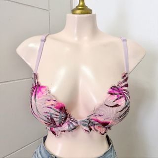 (Category: ) located in . Submitted by k_intimates (Listing ID 1460785270, Image 1). Description: .