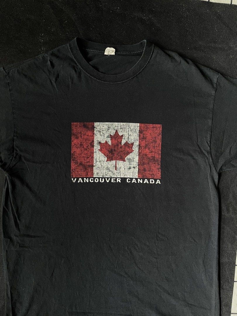 Vintage 2000’s Vancouver Canada Tshirt (Category: Tshirts & Polo Shirts ) located in Naga. Submitted by curatedslips (Listing ID 1460888307, Image 2). Description: Vintage 2000’s Vancouver Canada 22x29 issue: signs of usage still on good condition.