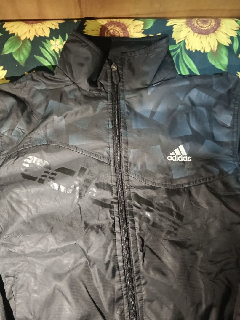 VINTAGE ADIDAS TRACK JACKET (Category: Coats, Jackets and Outerwear) located in Aloran. Submitted by axis_core (Listing ID 1460860849, Image 2). Description: check issues at the last pic.