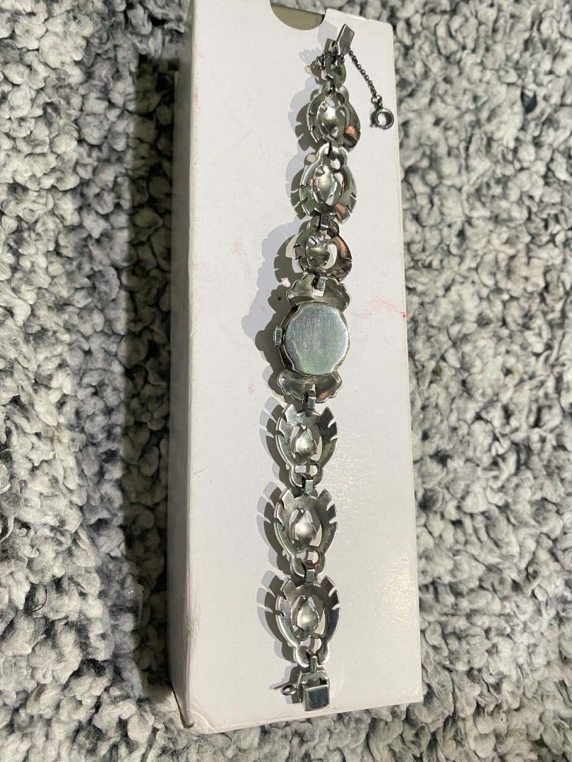 Vintage bucherer marcasite watch (Category: Looking For) located in Caloocan City. Submitted by noeld316982578 (Listing ID 1460811672, Image 3). Description: pm sa my gusto working unit only Taguig location.