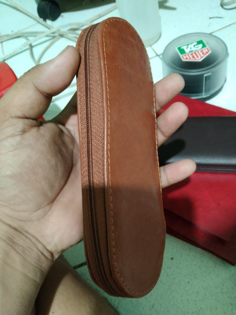 Vintage fossil Chrono master box only (Category: Looking For) located in Caloocan City. Submitted by noeld316982578 (Listing ID 1460846251, Image 3). Description: pm sa my gusto Taguig location box only.
