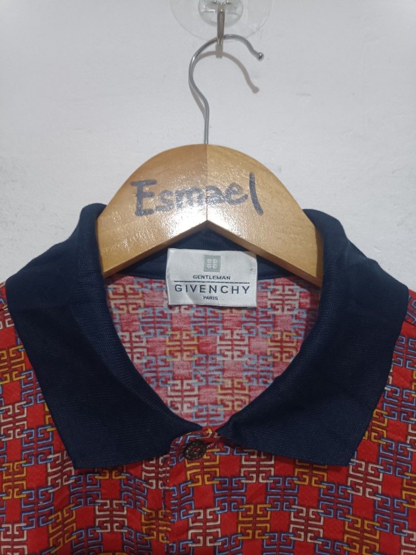 VINTAGE GIVENCHY (Category: Luxury Apparel) located in Calbayog City. Submitted by tetoysthrift89 (Listing ID 1460812782, Image 2). Description: VINTAGE GIVENCHY POLO DS CONDITION DIMES 21X27 NO ISSUE.