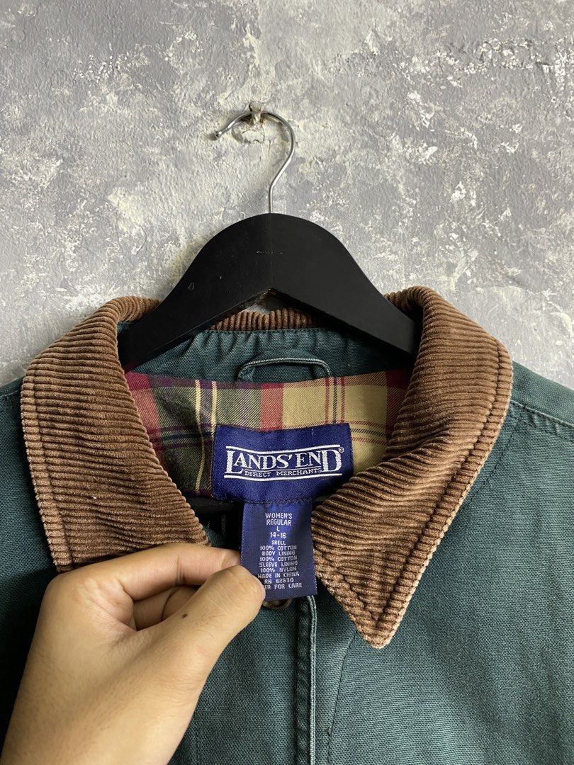 Vintage Lands’end (Category: Coats, Jackets and Outerwear) located in Pasig City. Submitted by lumangkamisa (Listing ID 1460766281, Image 3). Description: Large on tag.