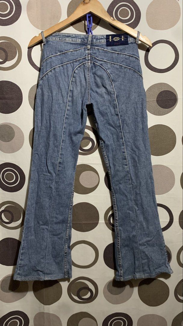 Vintage l.e.i (life energy intelligence) flared jeans (Category: Jeans) located in Manila. Submitted by dglnarchivefinds (Listing ID 1460907263, Image 2). Description: Waistline 26-28 Length 36 Thigh 10 Leg opening 9.5 Excellent condition .