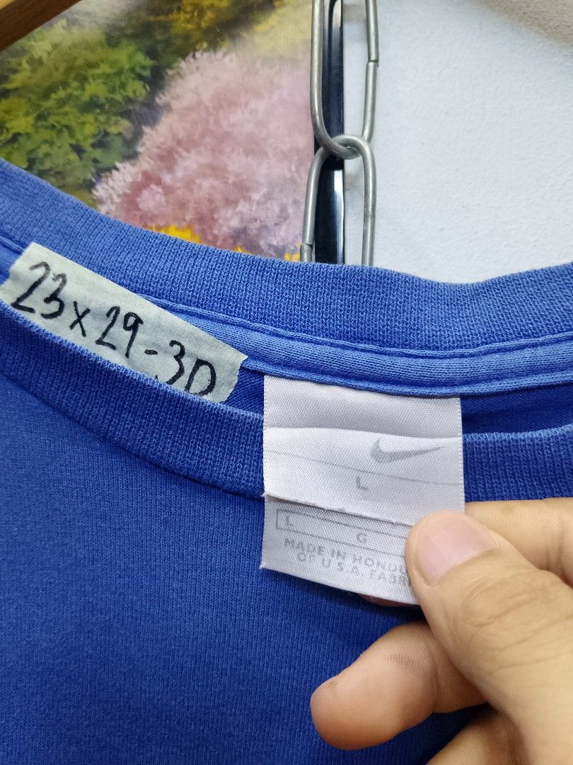 Vintage nike tee (Category: Tshirts & Polo Shirts ) located in Valenzuela. Submitted by joshwrldselection (Listing ID 1460775551, Image 3). Description: large - xl very good condition pics on issue thrift..