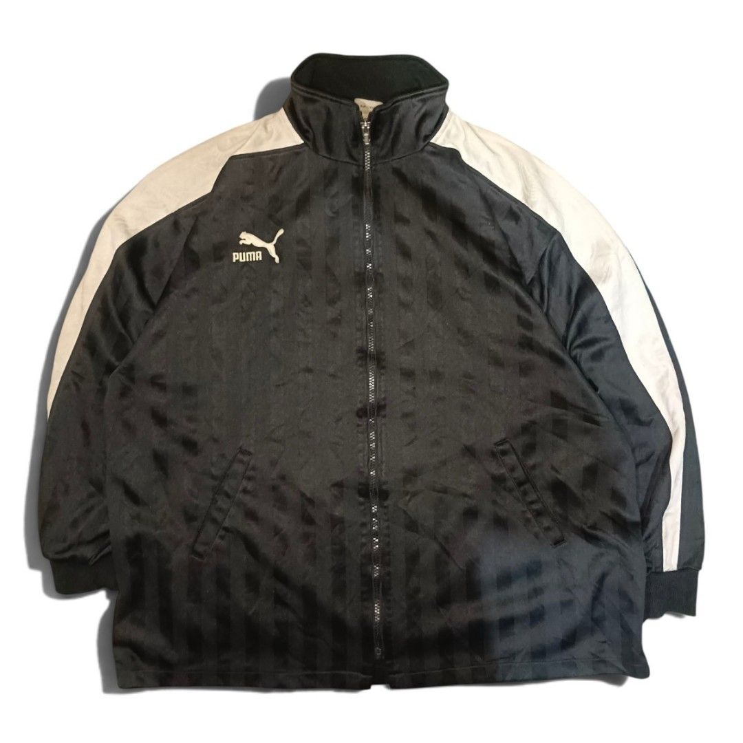 VINTAGE OUMA TRACK JACKET (Category: Coats, Jackets and Outerwear) located in Aloran. Submitted by axis_core (Listing ID 1460862676, Image 1). Description: issue: cracked backprint.