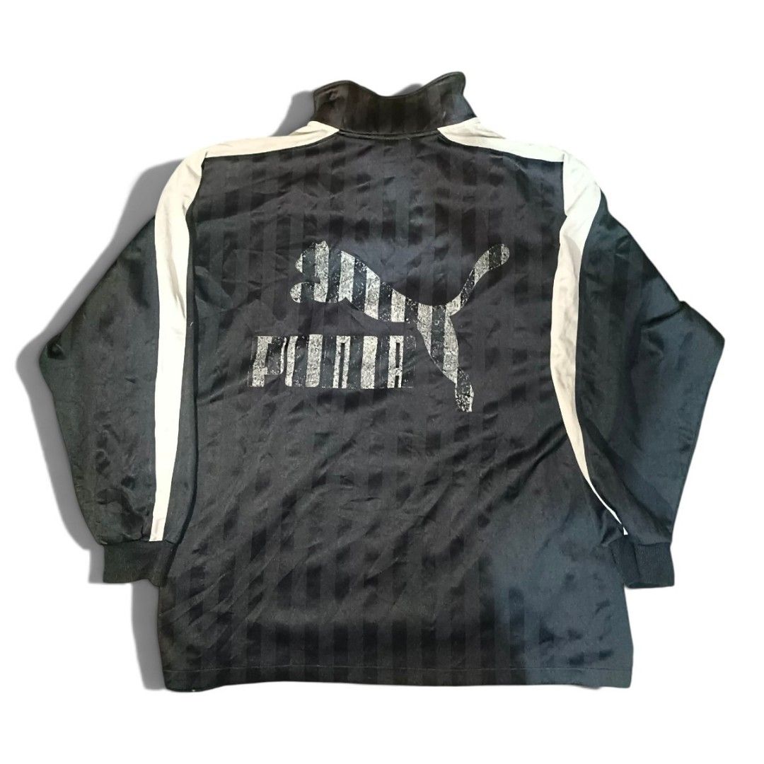 VINTAGE OUMA TRACK JACKET (Category: Coats, Jackets and Outerwear) located in Aloran. Submitted by axis_core (Listing ID 1460862676, Image 2). Description: issue: cracked backprint.