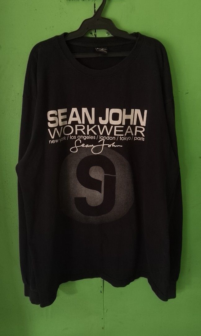 Vintage sean john (Category: Coats, Jackets and Outerwear) located in Cavite. Submitted by thrifteditem9_ (Listing ID 1460752716, Image 1). Description: VINTAGE SEAN JOHN LONGSLEEVE ASNEW CONDITION 9/10 XXL TAG/30X23 last 2 pic issue. bawal sa maselan at maarte.