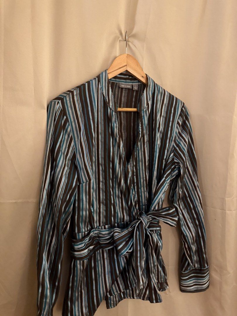 Vintage style blue wrap up long blouse (Category: Blouses) located in Manila. Submitted by 414studio (Listing ID 1460900180, Image 2). Description: Medium.