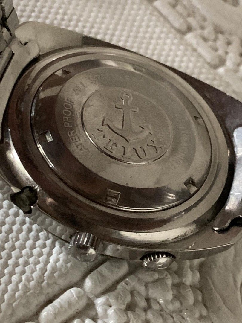 Vintage Telux watch (Category: Men's Watches) located in Cebu City. Submitted by vj_timepieces (Listing ID 1460736903, Image 3). Description: no issue good condition working condition.