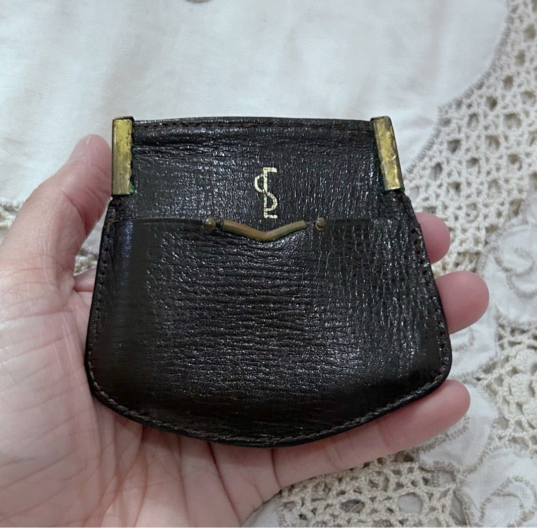 Vintage Small Purse (Category: Wallets & Card holders) located in Makati City. Submitted by cestparfaitvintagejewelries (Listing ID 1460804287, Image 1). Description: Flaw: Faded Brand Name Logo & Tarnished Hardware.