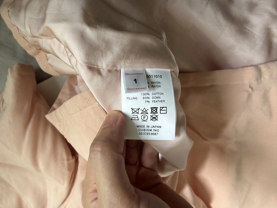 Visvim Grayson down （分類：T-shirt、恤衫、有領衫）位於 Hong Kong。 由 lovejpbrand 提交（商品編號 1460762664，圖片 4）。簡介： 99新 短時間穿了一次 配件全齊。