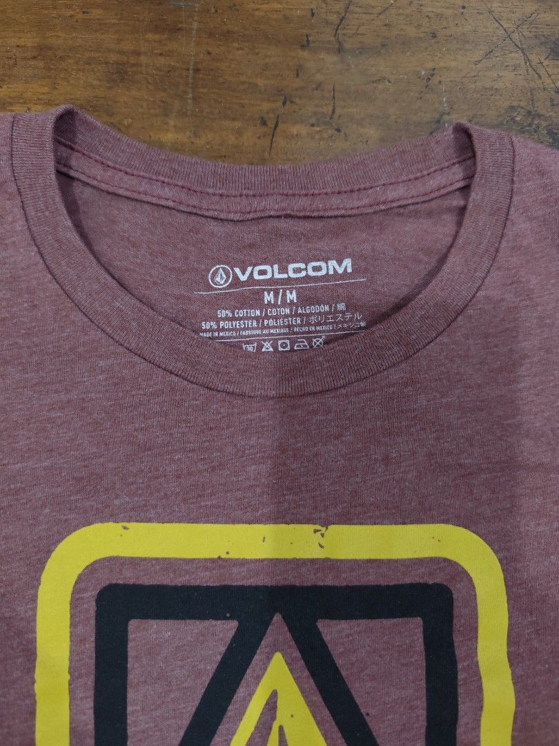 Volcom Shirt Burgundy (Category: Tshirts & Polo Shirts ) located in Pasig City. Submitted by ojied. (Listing ID 1460851848, Image 3). Description: Volcom Shirt Burgundy Details: - Size: M - Dimension: L-27 1/2 x W-19 - Condition: Used (washed) - Price: 499 + sf - Location: Pasig City - Mode of Payment: GCash (Payment first. First to pay gets it) - Shipping: Lalamove or J&T Express (No meet ups) Disclaimer: Not associated to the brand posted. All 