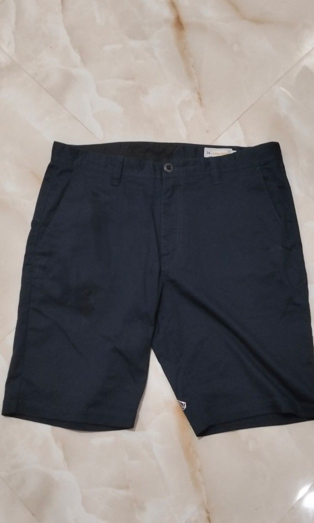 Volcom True to This Chino short (Category: Chinos) located in Rizal, Mindoro Occidental. Submitted by thrift.finds_5103 (Listing ID 1460725093, Image 1). Description: Volcom Chino Shorts Dark Blue Color Dimes: Size 36 on tag Length: 24 Leg Opening : 12 No issue Location: Occidental Mindoro South Luzon Philippines 5103.