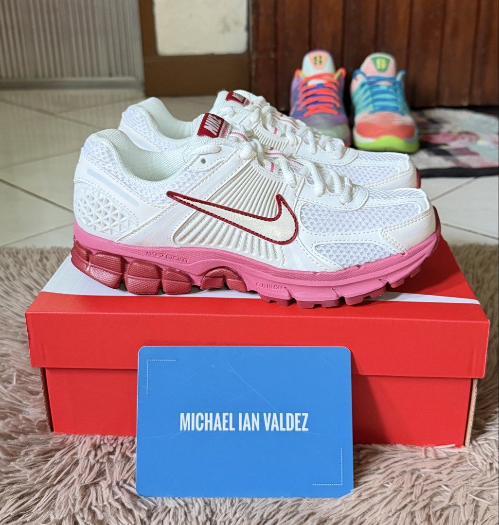 Vomero 5 “Peony” (Category: Sneakers) located in Cavite. Submitted by miv.snkrs (Listing ID 1460784521, Image 1). Description: WTS!! Vomero 5 “Peony” Size 6.5 | 7.5 Women’s Bnew & leg!t 4,695 only (Below srp 8,895) Imus Cavite 📍 PM if interested 📩.